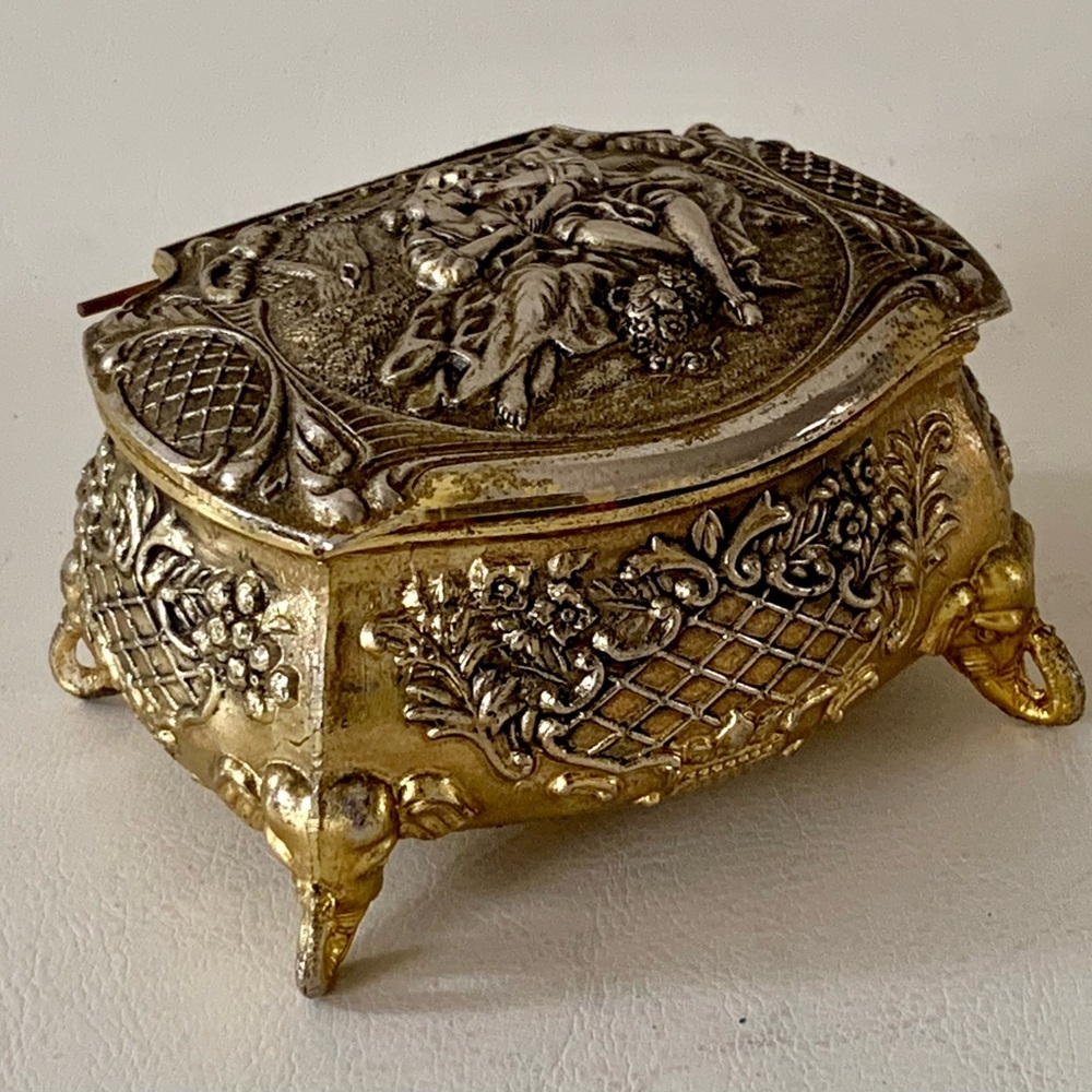 Vintage metal trinket jewelry box